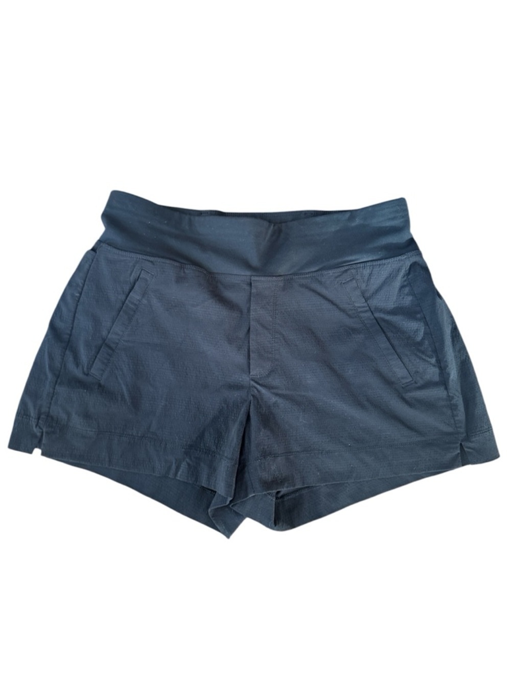 Athleta Black Trekkie North 3" Shorts size 6